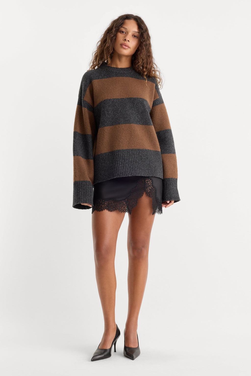 Premium THE OVERSIZED CREW SWEATER CHARCOAL BROWN STRIPE