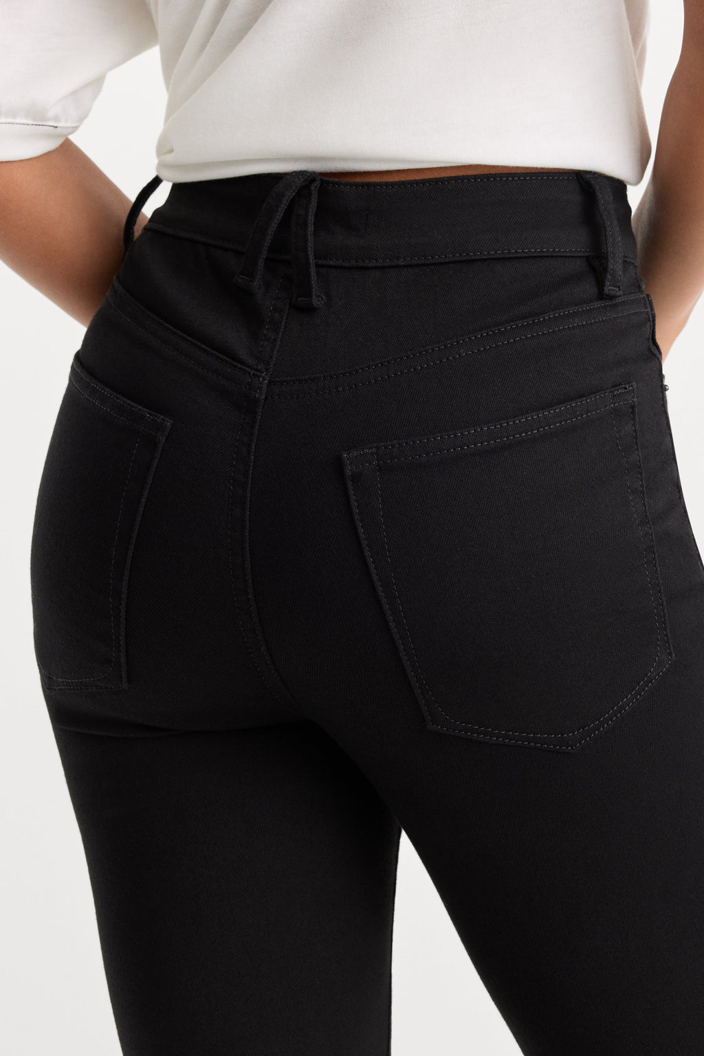Premium ALWAYS FITS GOOD CLASSIC BOOTCUT JEANS BLACK001