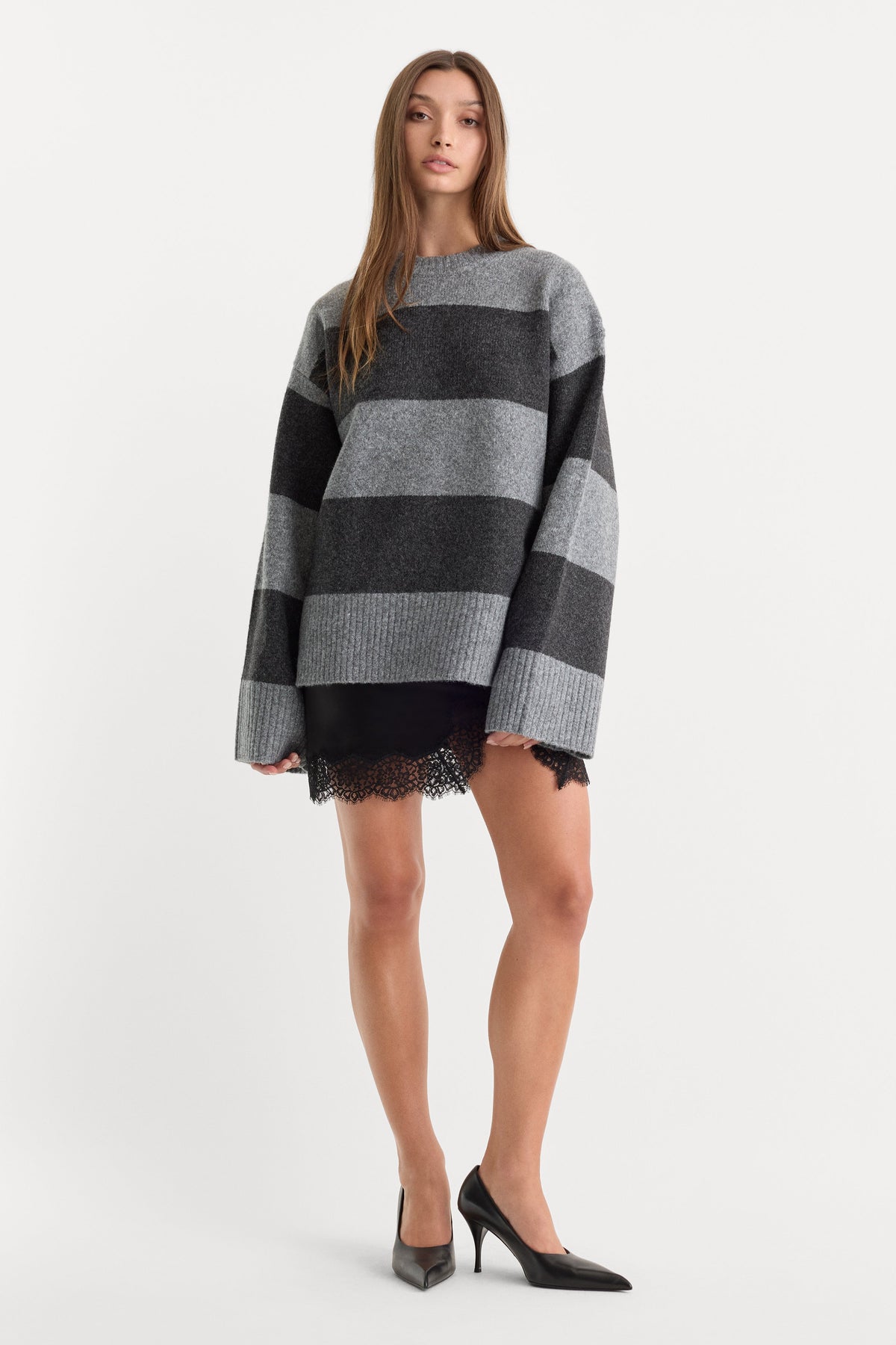 Premium THE OVERSIZED CREW SWEATER GREY MELANGE STRIPE