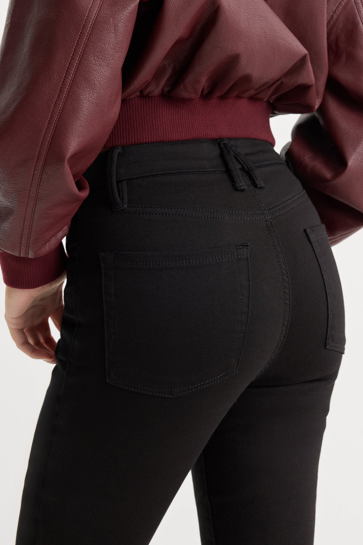 Premium NEVER FADE BUTTON FRONT GOOD LEGS STRAIGHT JEANS BLACK001