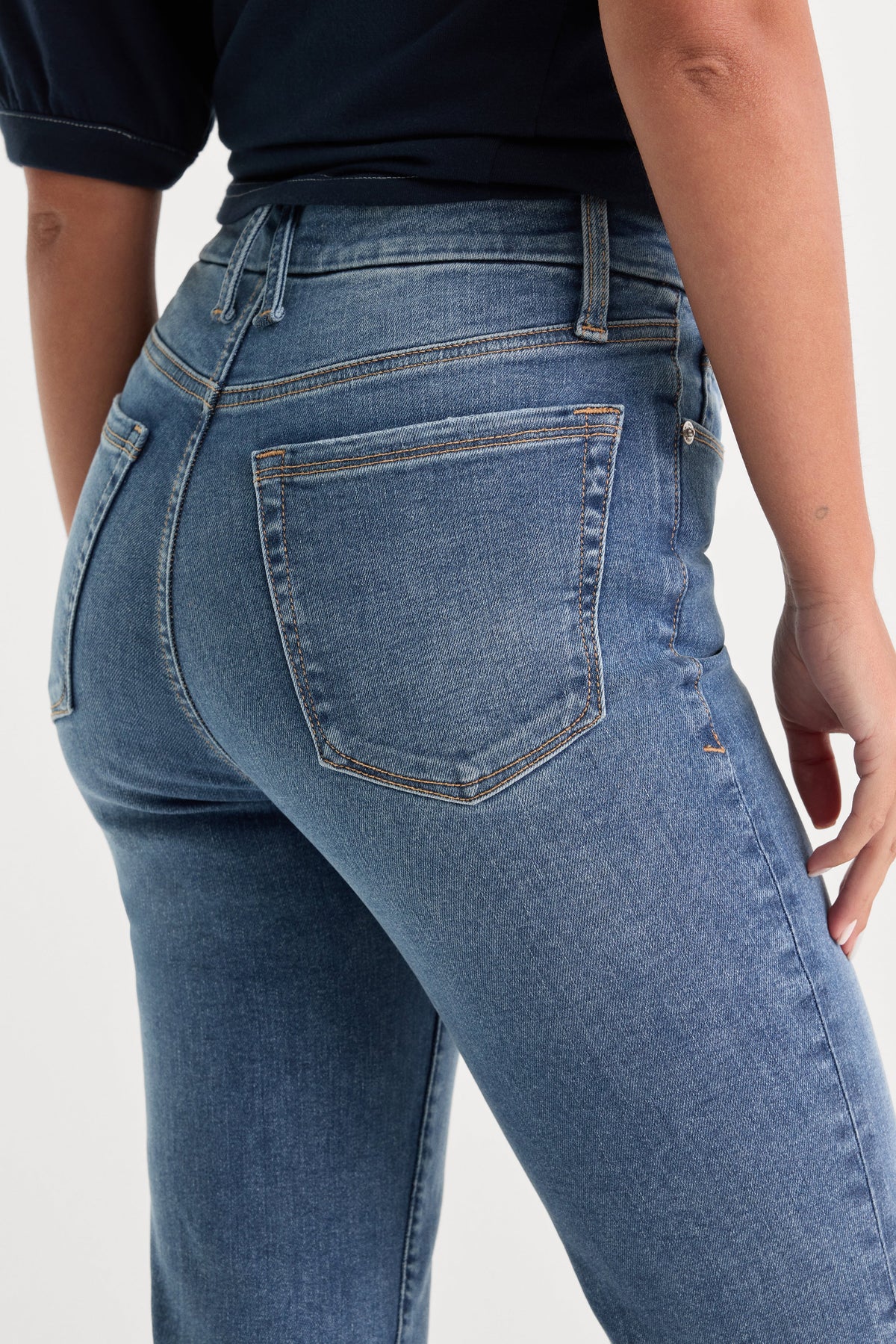 Premium ALWAYS FITS GOOD LEGS STRAIGHT JEANS INDIGO316
