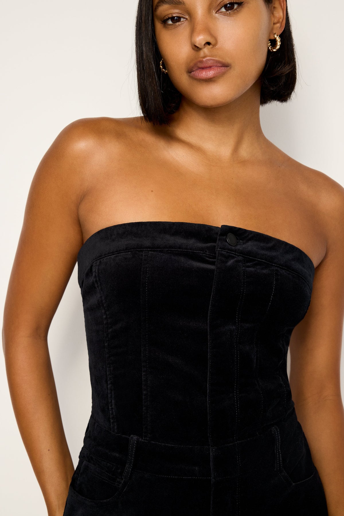 Premium FIT FOR SUCCESS STRAPLESS VELVET JUMPSUIT BLACK001