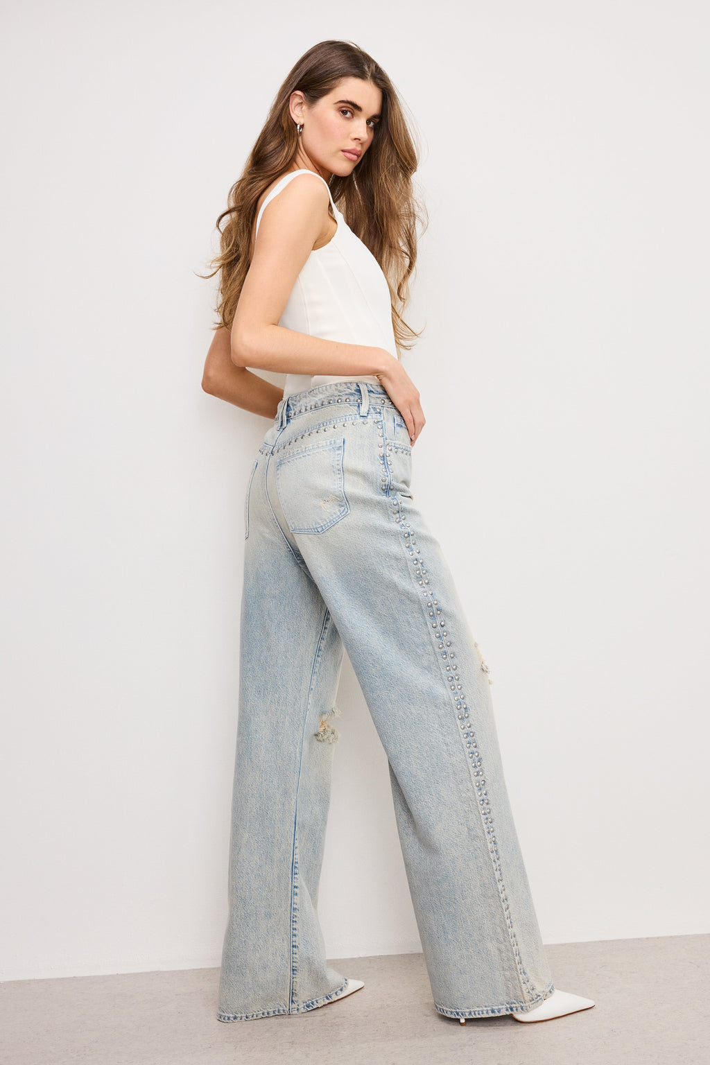 Premium GOOD EASE STUDDED JEANS INDIGO784