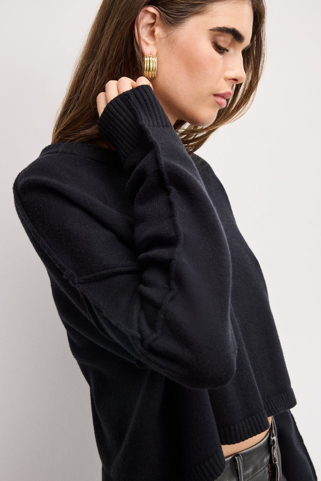 Premium COZY KNIT CREW NECK BLACK