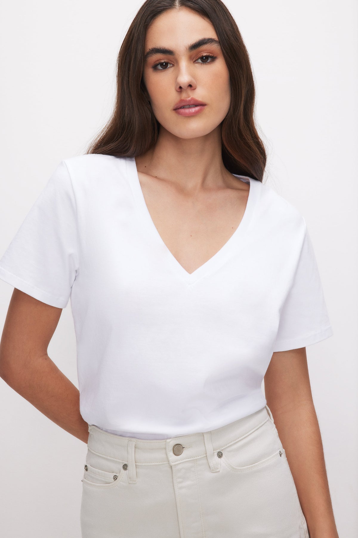 Premium COTTON CLASSIC V-NECK TEE WHITE001