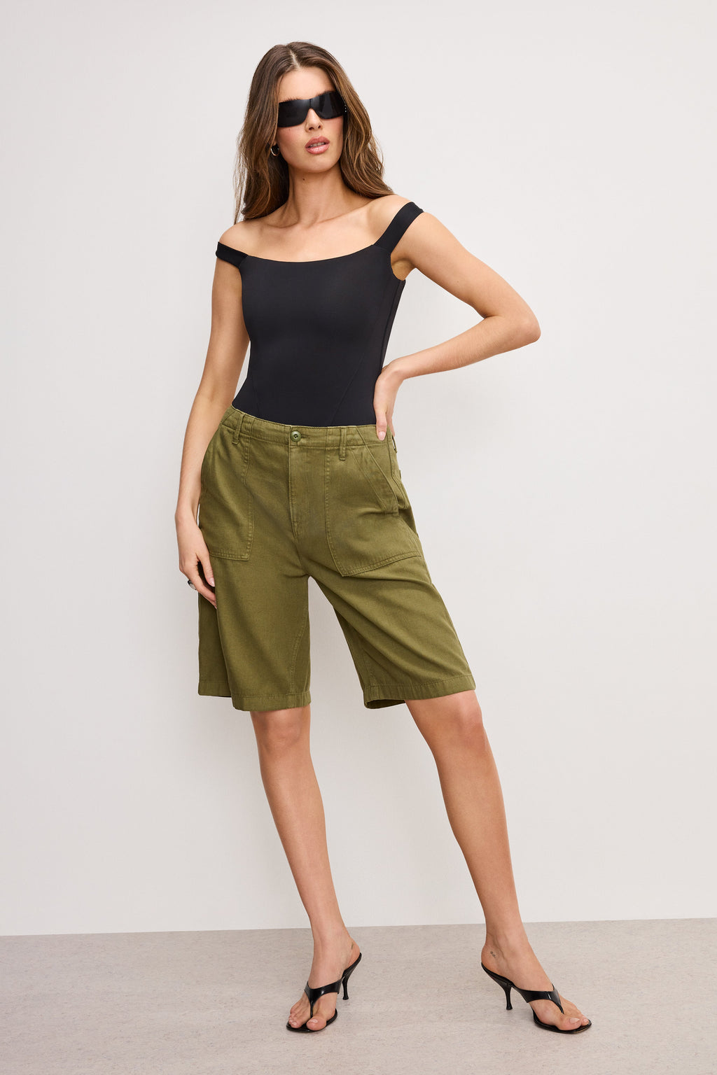 Premium LITE LINEN BERMUDA SHORT MARTINI OLIVE002